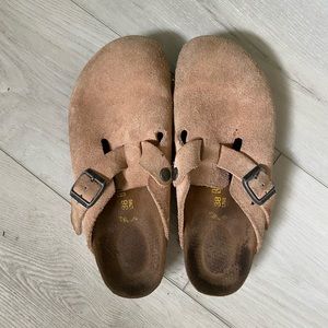 Dusty pink clog Birkenstocks. Size 38